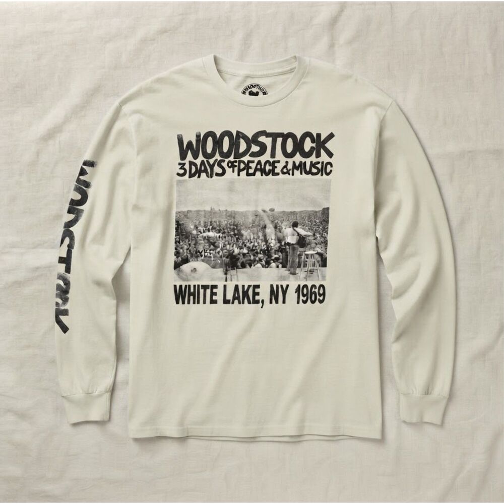 Unisex Vintage Woodstock Long Sleeved Top size large with Woodstock graphic